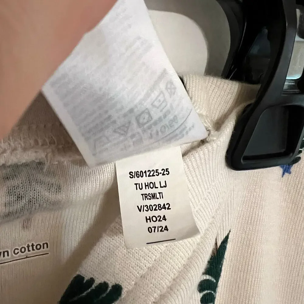 Gap organic holiday tree pajamas
